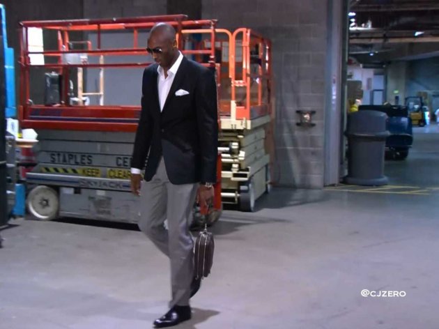kobe-bryant-suit