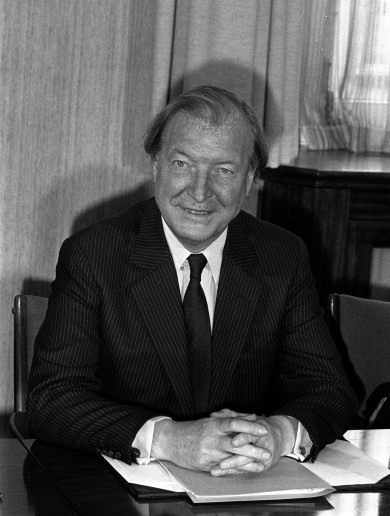 Letter from an Irish housewife to Charlie Haughey