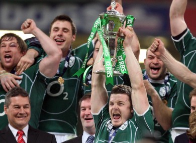 Brian O'Driscoll lifts the trophy.